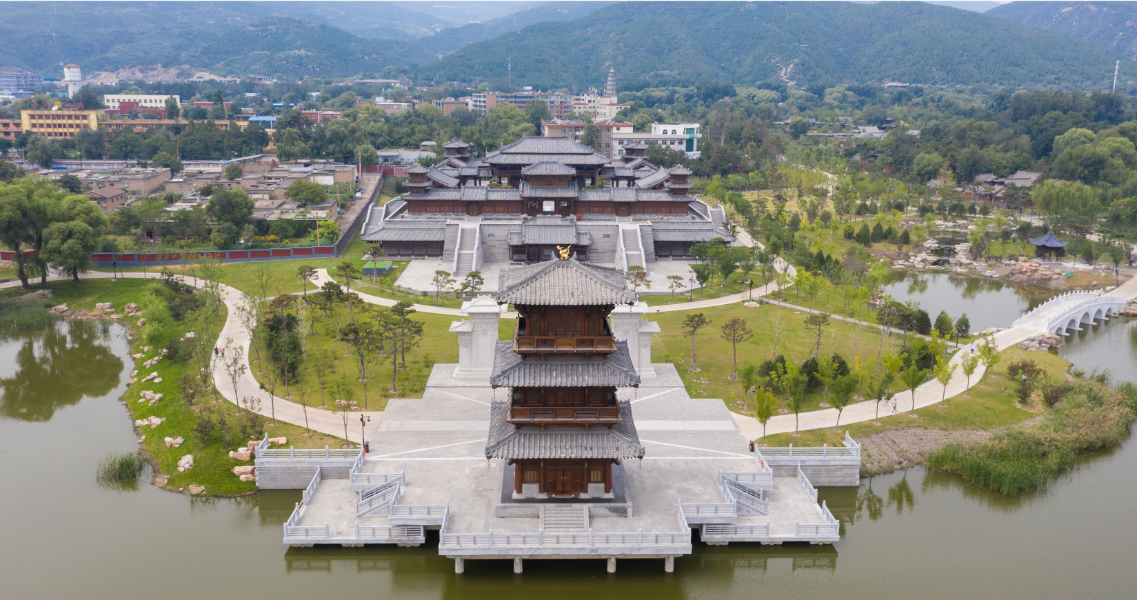 太原、五台山、应县木塔、悬空寺、大同云冈石窟、云丘山、万年冰洞、壶口瀑布、王家大院、平遥古城双飞6天