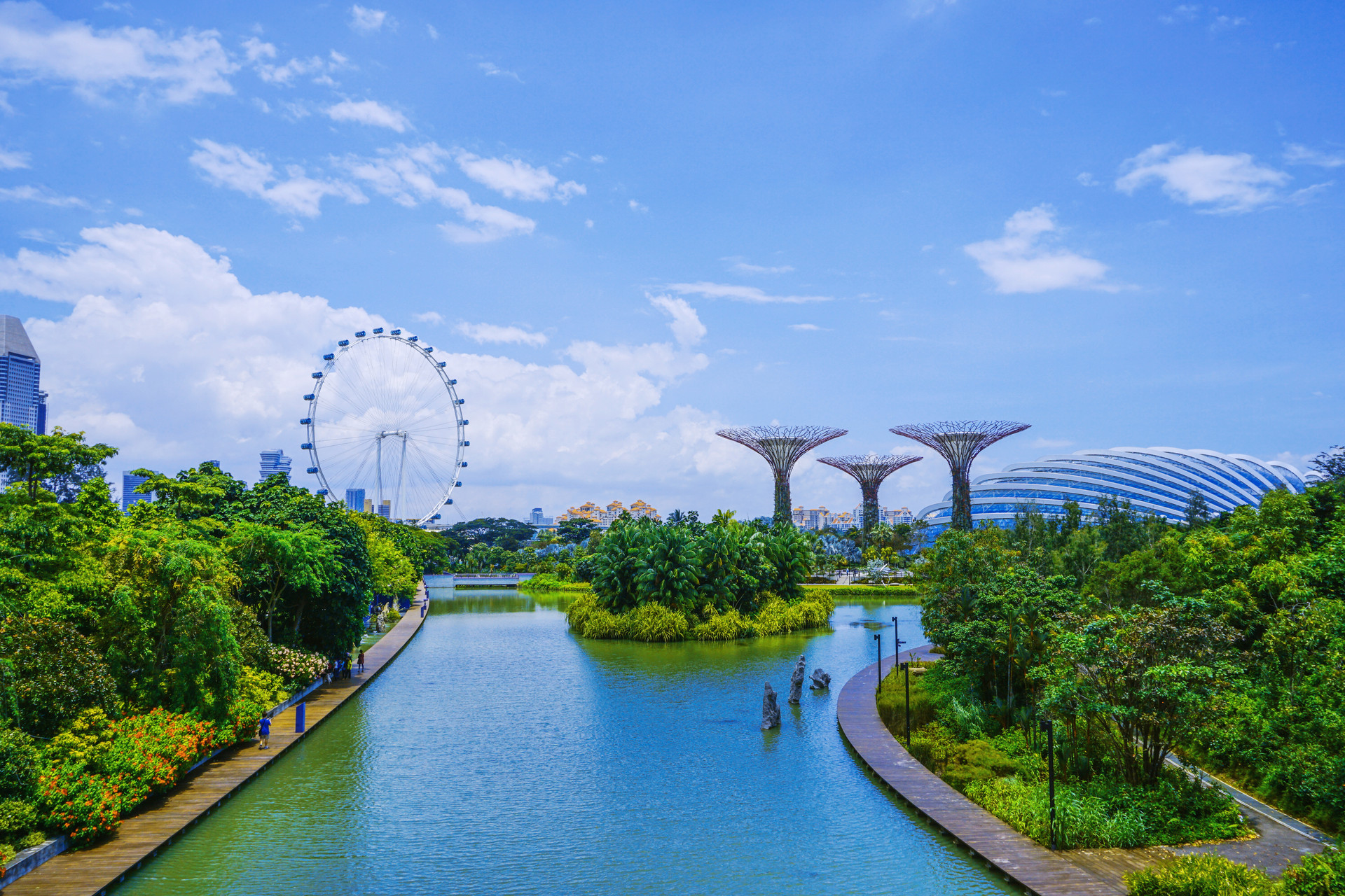 南航广州-马新精彩五天团 滨海湾南花园•鱼尾狮公园•双子塔•新峰肉骨茶•两晚五星温德姆