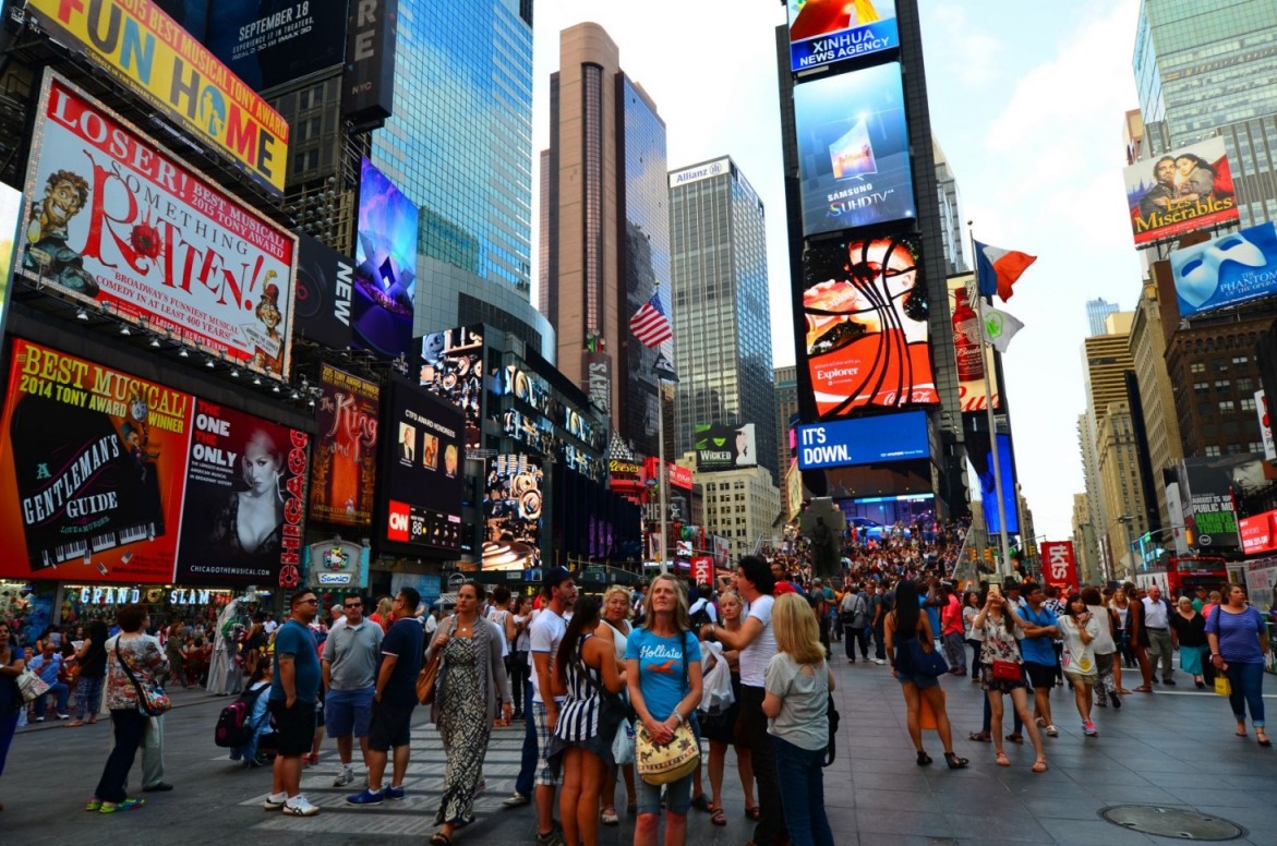 春节优选【美国东西海岸-全景畅游】尼亚加拉大瀑布+科罗拉多大峡谷+羚羊彩穴+17英里海岸线+国家公园探秘+双公路巡礼13日游