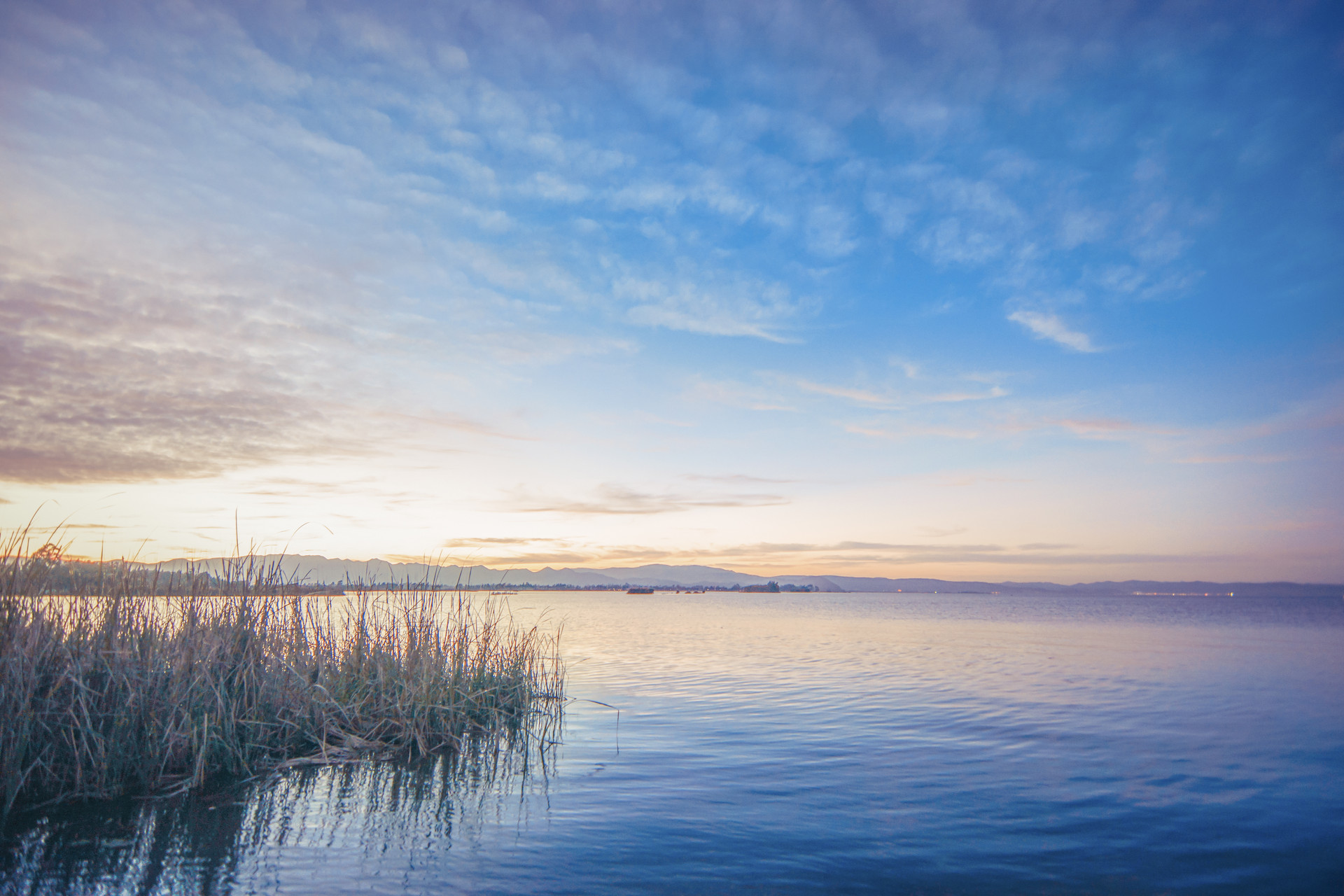 春节优选【云南】腾冲热海+芒市大金 +瑞丽一寨两国+和顺侨乡+温泉度假+边境探秘+湿地游船+实景演出 6 日纯玩游