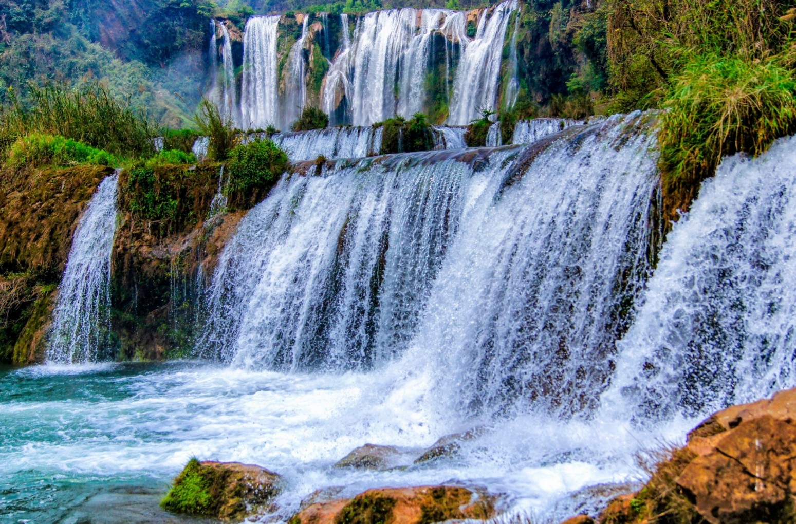 春节优选【云南】昆明+罗平+建水+玉溪+元阳+弥勒+温泉美食6 天全景纯玩游