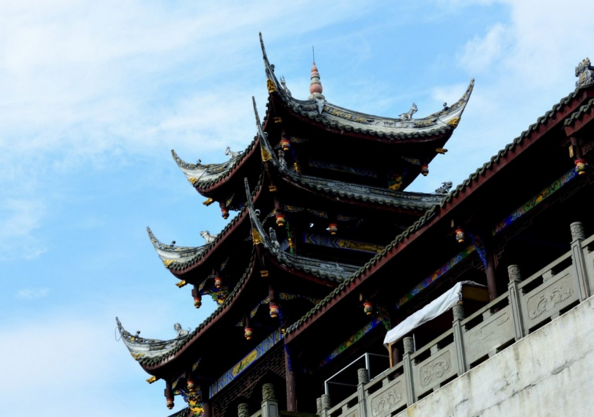 【四川-寻花觅柳】成都+犍为嘉阳小火车+峨眉山+乐山大佛+熊猫基地+三星堆 双飞六天